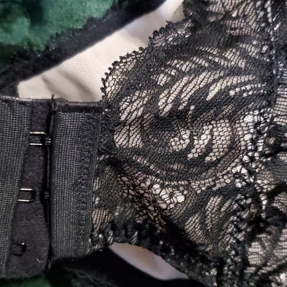 Paramour Lou Lou 32H in Black - Picture 2 of 3